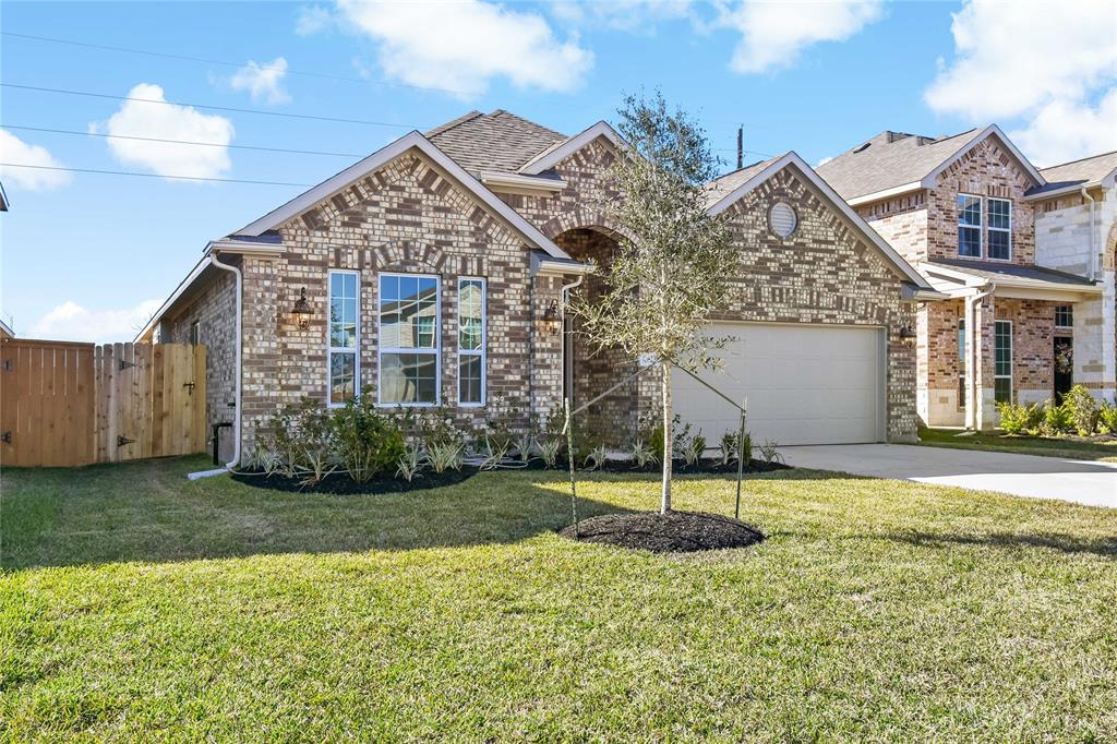 10822 1 Mendel Terrace Drive, Iowa Colony, Texas 77583, 3 Bedrooms Bedrooms, 7 Rooms Rooms,2 BathroomsBathrooms,Single-family,For Sale,Mendel Terrace,85690185