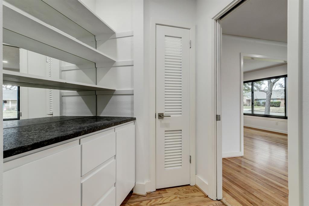 9111 1 Kapri Lane, Houston, Texas 77025, 3 Bedrooms Bedrooms, 6 Rooms Rooms,2 BathroomsBathrooms,Single-family,For Sale,Kapri,64532066