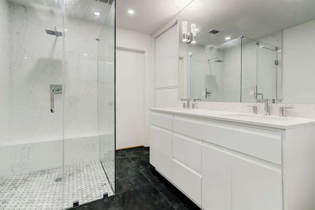 9111 1 Kapri Lane, Houston, Texas 77025, 3 Bedrooms Bedrooms, 6 Rooms Rooms,2 BathroomsBathrooms,Single-family,For Sale,Kapri,64532066