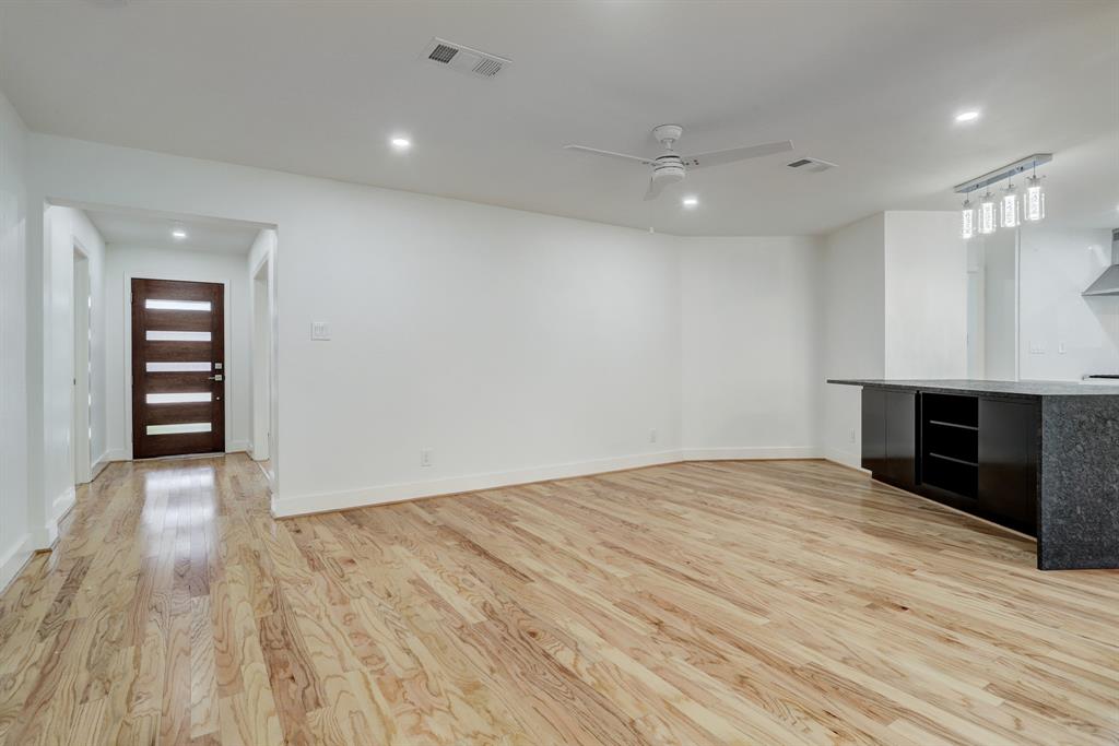 9111 1 Kapri Lane, Houston, Texas 77025, 3 Bedrooms Bedrooms, 6 Rooms Rooms,2 BathroomsBathrooms,Single-family,For Sale,Kapri,64532066