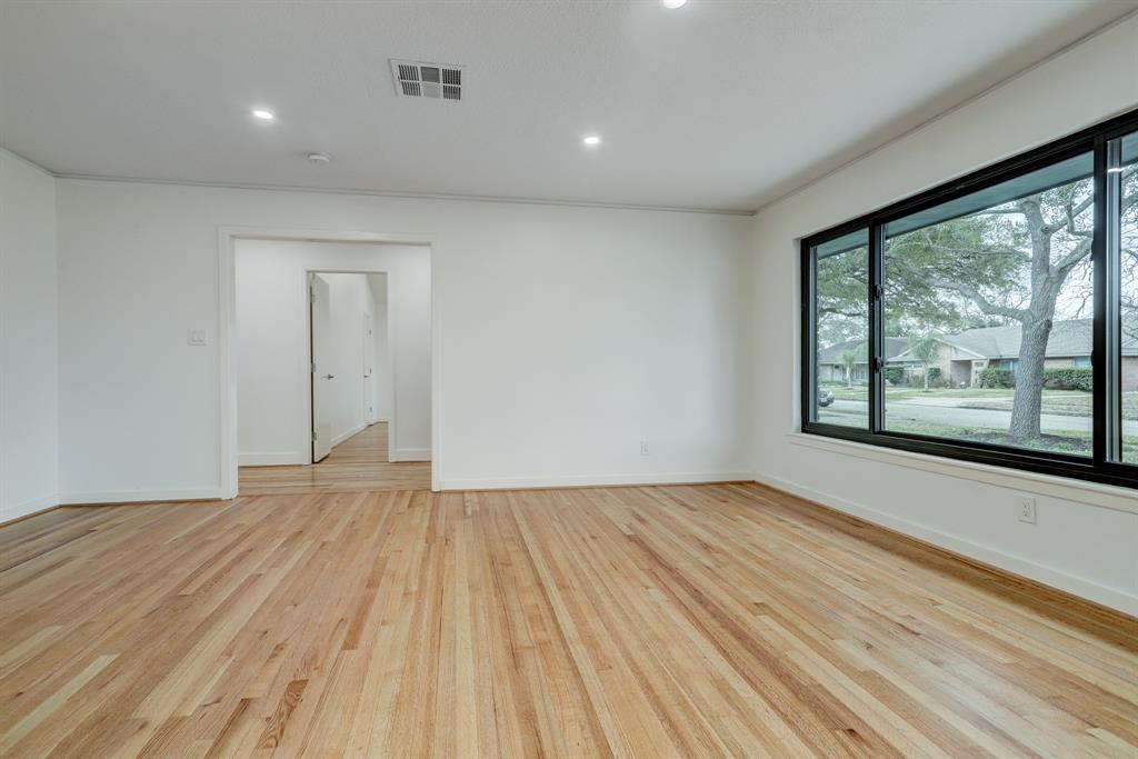 9111 1 Kapri Lane, Houston, Texas 77025, 3 Bedrooms Bedrooms, 6 Rooms Rooms,2 BathroomsBathrooms,Single-family,For Sale,Kapri,64532066