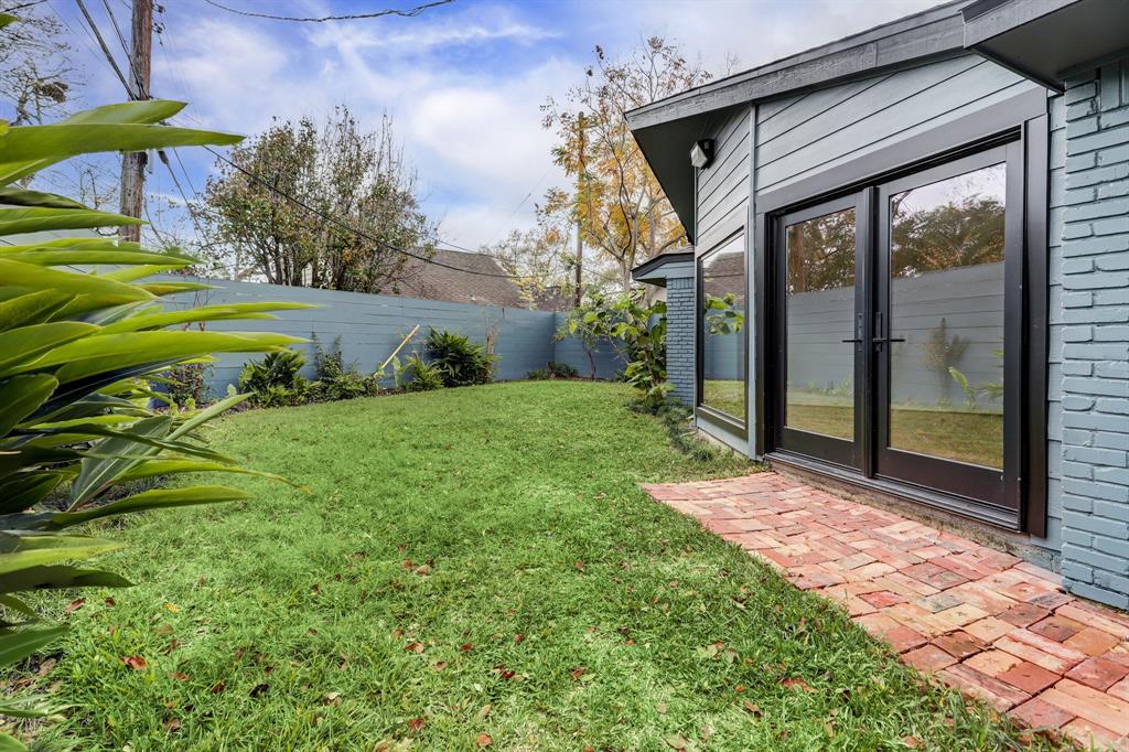 9111 1 Kapri Lane, Houston, Texas 77025, 3 Bedrooms Bedrooms, 6 Rooms Rooms,2 BathroomsBathrooms,Single-family,For Sale,Kapri,64532066