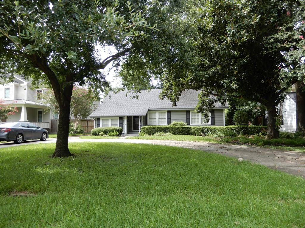722 1.5 38th Street, Houston, Texas 77018, 3 Bedrooms Bedrooms, 5 Rooms Rooms,2 BathroomsBathrooms,Single-family,For Sale,38th,74924736