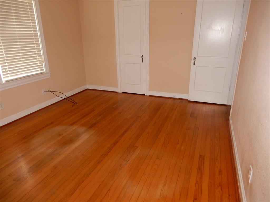722 1.5 38th Street, Houston, Texas 77018, 3 Bedrooms Bedrooms, 5 Rooms Rooms,2 BathroomsBathrooms,Single-family,For Sale,38th,74924736
