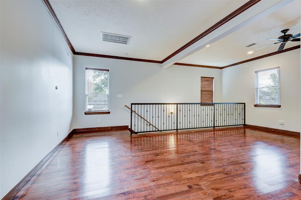 415 2 8th Street, Houston, Texas 77007, 3 Bedrooms Bedrooms, 7 Rooms Rooms,2 BathroomsBathrooms,Single-family,For Sale,8th,80464263