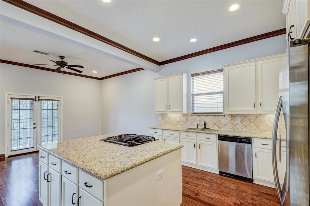 415 2 8th Street, Houston, Texas 77007, 3 Bedrooms Bedrooms, 7 Rooms Rooms,2 BathroomsBathrooms,Single-family,For Sale,8th,80464263