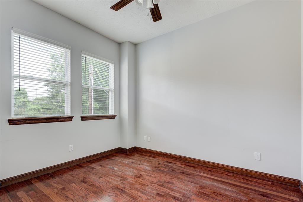 415 2 8th Street, Houston, Texas 77007, 3 Bedrooms Bedrooms, 7 Rooms Rooms,2 BathroomsBathrooms,Single-family,For Sale,8th,80464263
