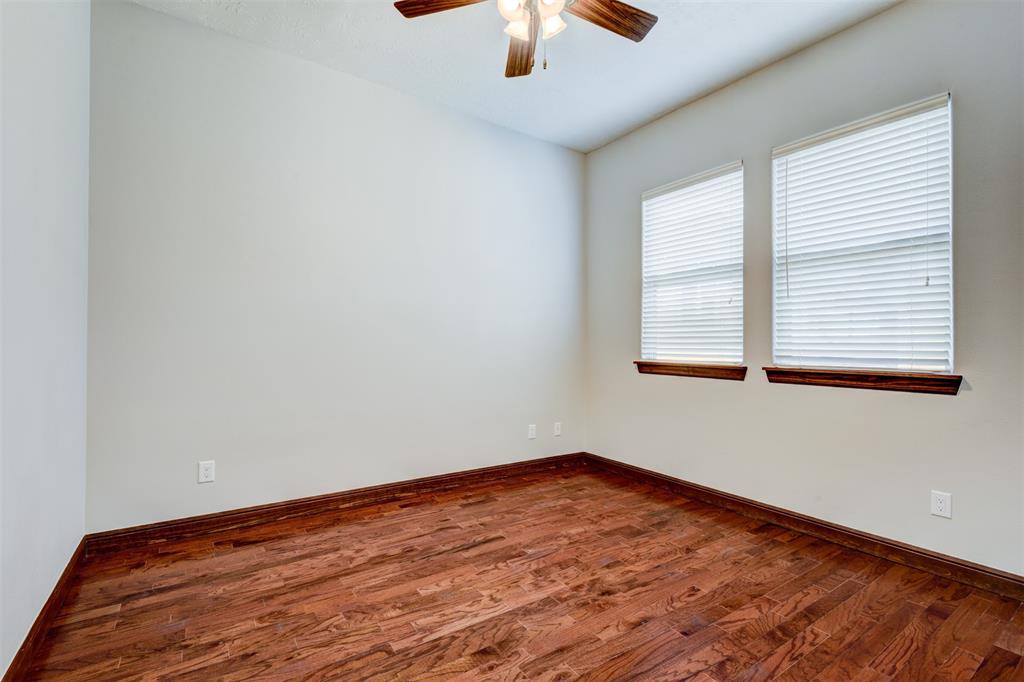415 2 8th Street, Houston, Texas 77007, 3 Bedrooms Bedrooms, 7 Rooms Rooms,2 BathroomsBathrooms,Single-family,For Sale,8th,80464263
