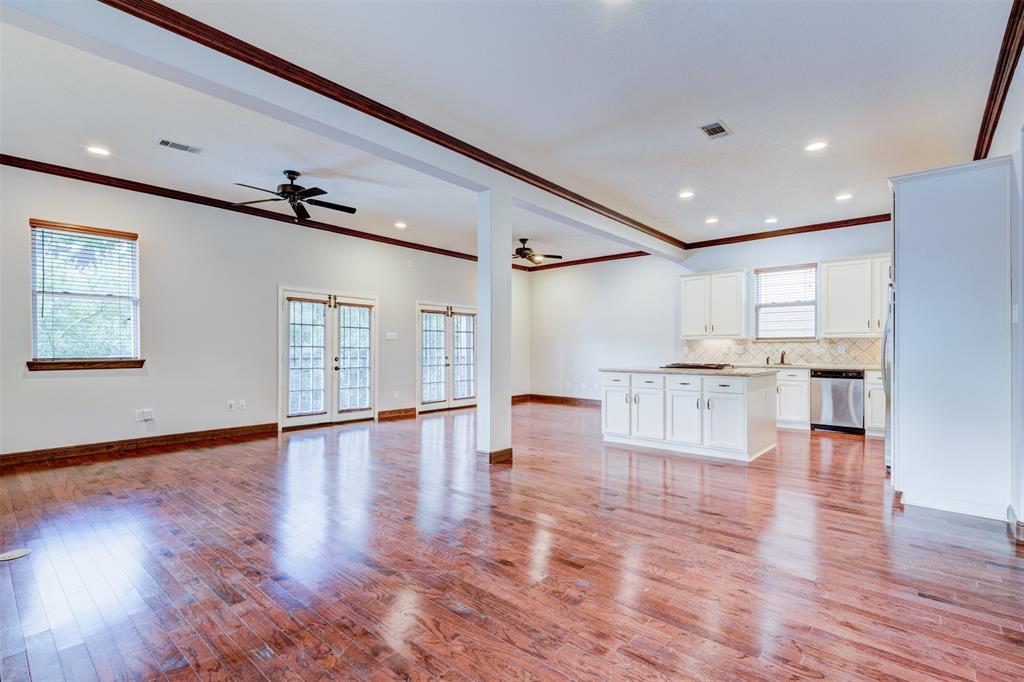 415 2 8th Street, Houston, Texas 77007, 3 Bedrooms Bedrooms, 7 Rooms Rooms,2 BathroomsBathrooms,Single-family,For Sale,8th,80464263