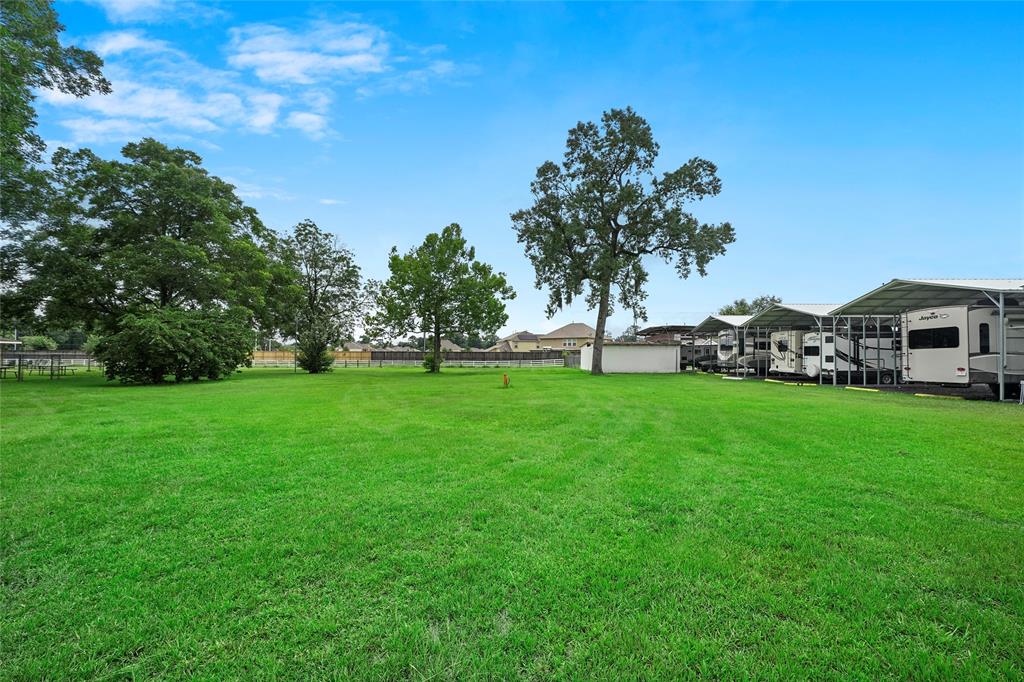 15242 1 Garrett Road, Houston, Texas 77044, 4 Bedrooms Bedrooms, 11 Rooms Rooms,4 BathroomsBathrooms,Country Homes/acreage,For Sale,Garrett,6468998