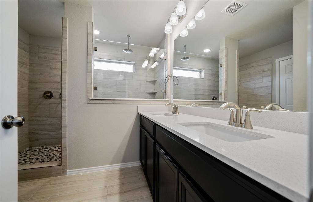 4007 2 Delta Rose Street, Houston, Texas 77018, 4 Bedrooms Bedrooms, 7 Rooms Rooms,3 BathroomsBathrooms,Single-family,For Sale,Delta Rose,58130769