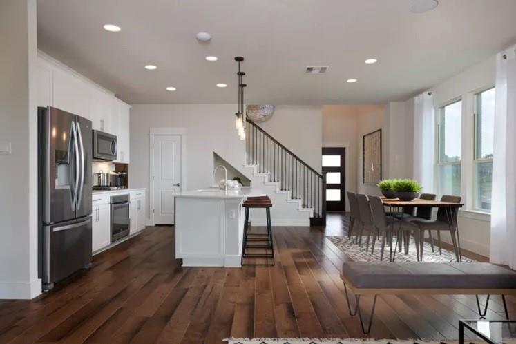 4007 2 Delta Rose Street, Houston, Texas 77018, 4 Bedrooms Bedrooms, 7 Rooms Rooms,3 BathroomsBathrooms,Single-family,For Sale,Delta Rose,58130769
