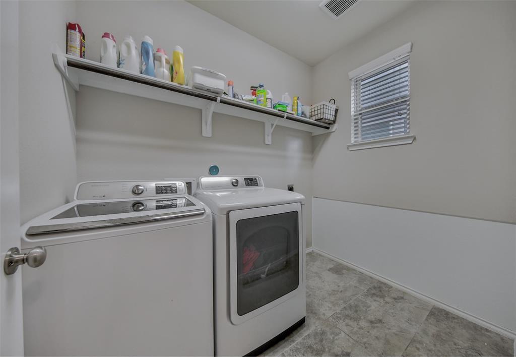 4007 2 Delta Rose Street, Houston, Texas 77018, 4 Bedrooms Bedrooms, 7 Rooms Rooms,3 BathroomsBathrooms,Single-family,For Sale,Delta Rose,58130769