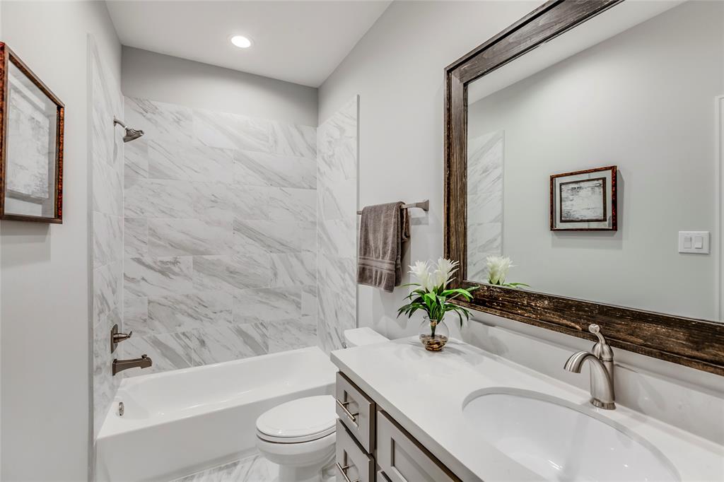 1513 2 CAYWOOD Lane, Houston, Texas 77055, 3 Bedrooms Bedrooms, 11 Rooms Rooms,2 BathroomsBathrooms,Single-family,For Sale,CAYWOOD,82434832
