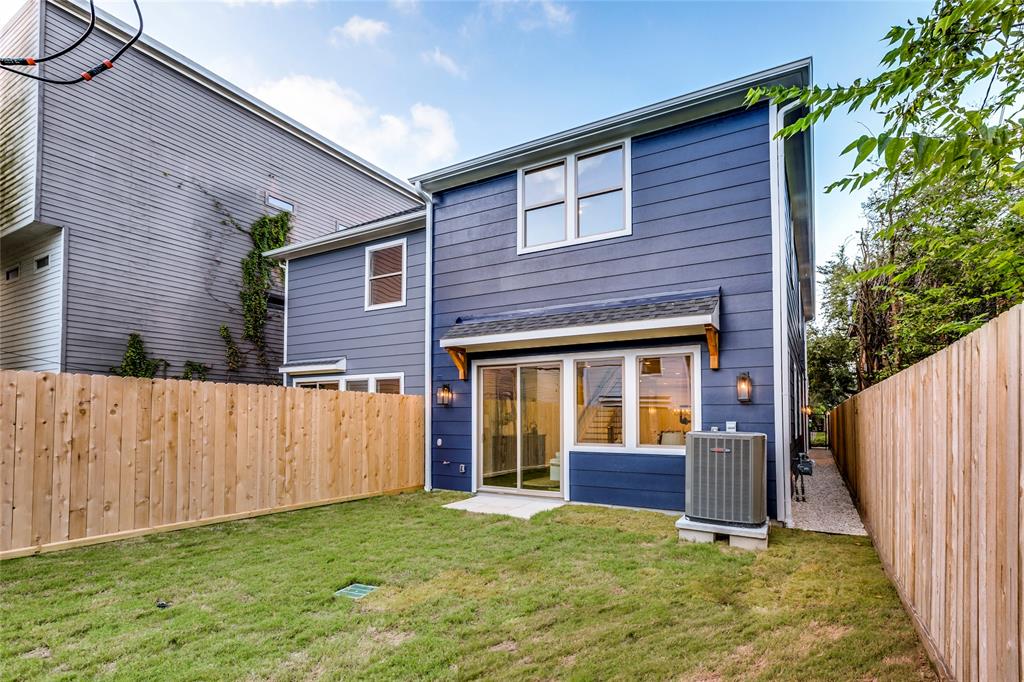 1513 2 CAYWOOD Lane, Houston, Texas 77055, 3 Bedrooms Bedrooms, 11 Rooms Rooms,2 BathroomsBathrooms,Single-family,For Sale,CAYWOOD,82434832