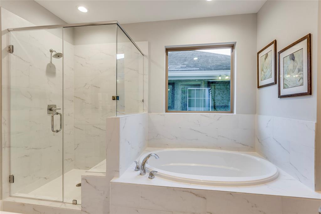 1513 2 CAYWOOD Lane, Houston, Texas 77055, 3 Bedrooms Bedrooms, 11 Rooms Rooms,2 BathroomsBathrooms,Single-family,For Sale,CAYWOOD,56192367