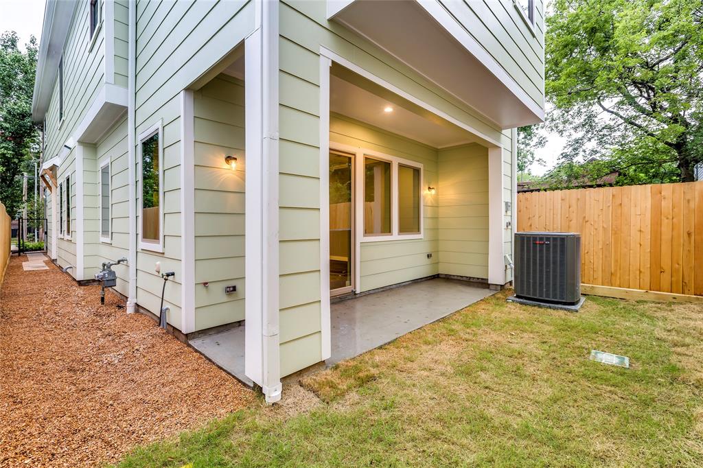 1513 2 CAYWOOD Lane, Houston, Texas 77055, 3 Bedrooms Bedrooms, 11 Rooms Rooms,2 BathroomsBathrooms,Single-family,For Sale,CAYWOOD,56192367