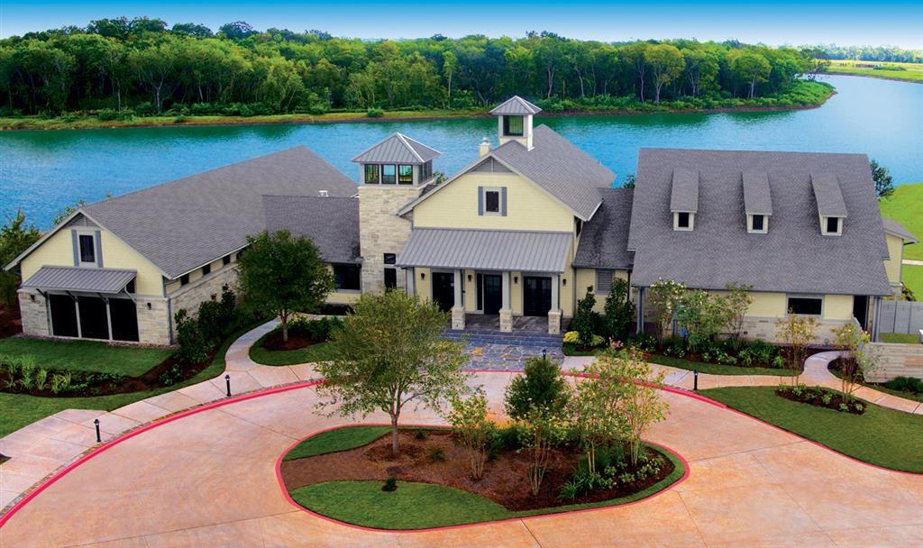 10611 2 Harvest Oak Ct, Missouri City, Texas 77459, 4 Bedrooms Bedrooms, 10 Rooms Rooms,4 BathroomsBathrooms,Single-family,For Sale,Harvest Oak Ct,61664739