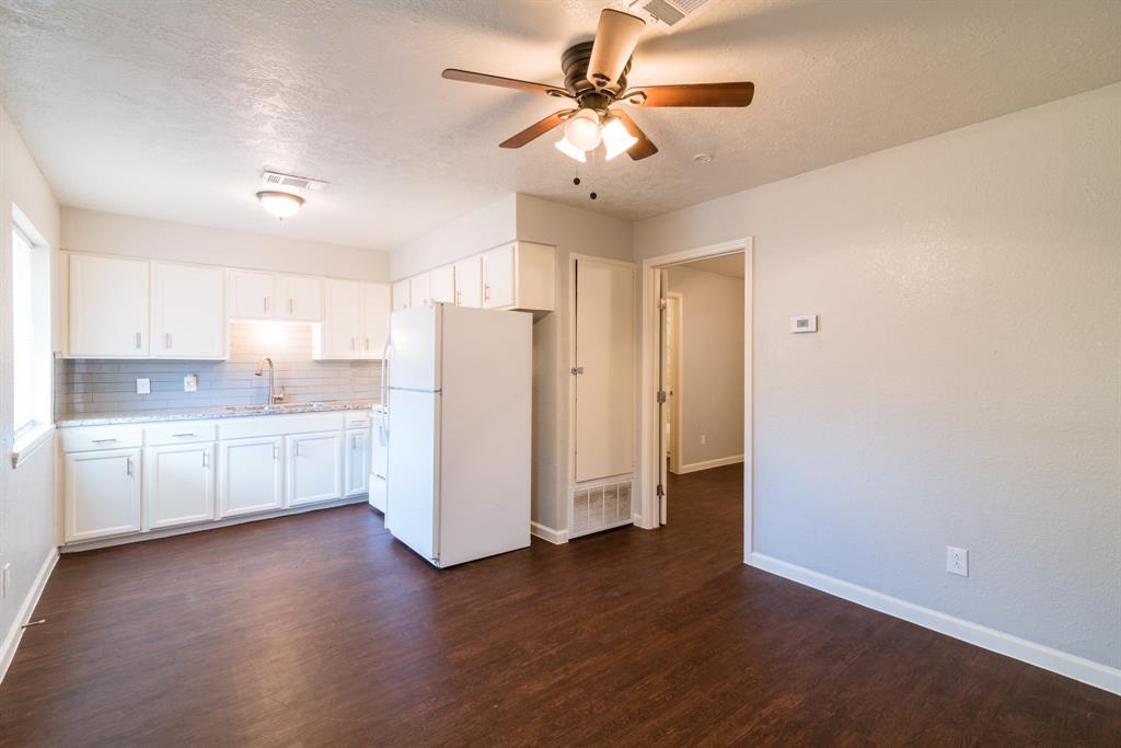 7707 1 Glover Street, Houston, Texas 77012, 3 Bedrooms Bedrooms, ,2 BathroomsBathrooms,Multi-family,For Sale,Glover,67713114