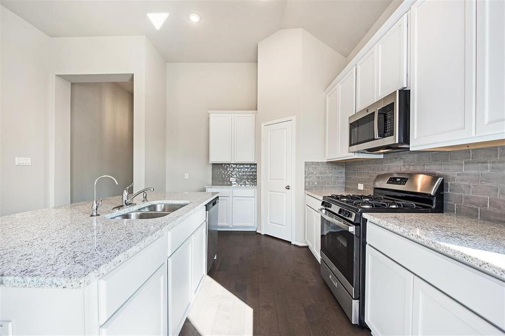 4702 1 Cedar Butte Lane, Manvel, Texas 77578, 4 Bedrooms Bedrooms, 6 Rooms Rooms,2 BathroomsBathrooms,Single-family,For Sale,Cedar Butte,86976654