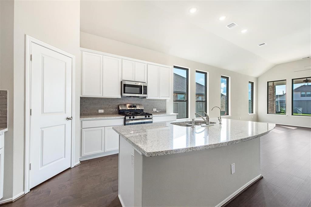 4702 1 Cedar Butte Lane, Manvel, Texas 77578, 4 Bedrooms Bedrooms, 6 Rooms Rooms,2 BathroomsBathrooms,Single-family,For Sale,Cedar Butte,86976654