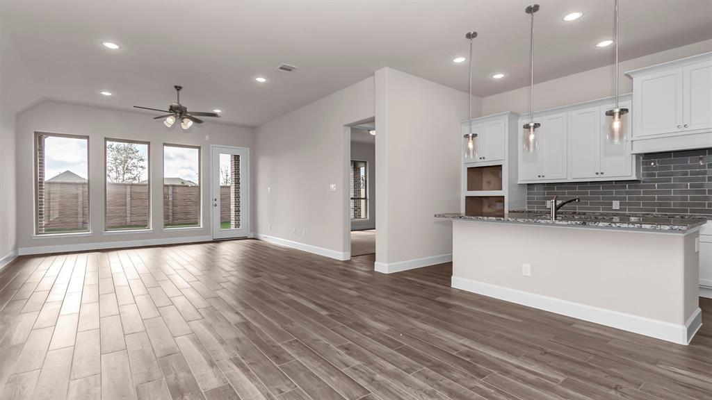 4910 1 Blackburn Lane, Manvel, Texas 77578, 4 Bedrooms Bedrooms, 7 Rooms Rooms,3 BathroomsBathrooms,Single-family,For Sale,Blackburn,62488729