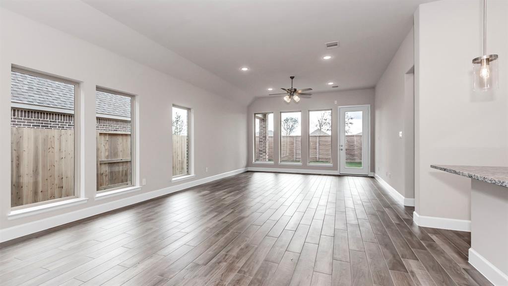 4910 1 Blackburn Lane, Manvel, Texas 77578, 4 Bedrooms Bedrooms, 7 Rooms Rooms,3 BathroomsBathrooms,Single-family,For Sale,Blackburn,62488729