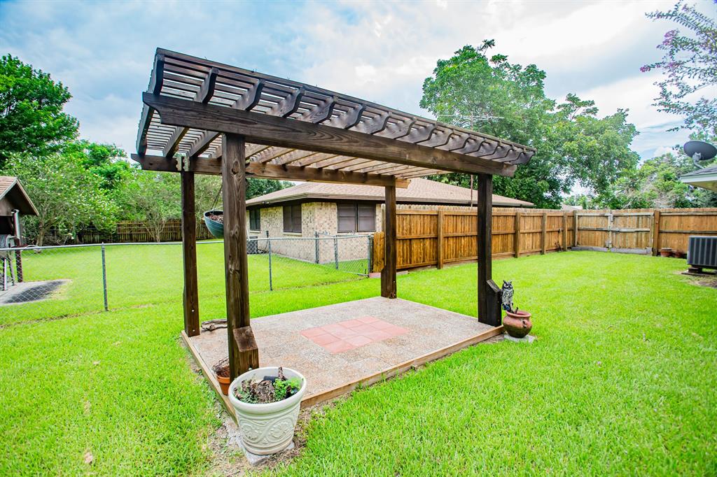 1460 2 Azalea Street, Sweeny, Texas 77480, 4 Bedrooms Bedrooms, 6 Rooms Rooms,2 BathroomsBathrooms,Single-family,For Sale,Azalea,2347643