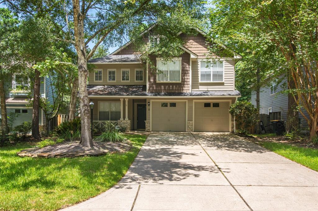 11 E Autumn Branch Circle The Woodlands, Texas Charming 4 bed, 2.1 bath, 1,976 sq ft home in The Woodlands! Spacious living room with fireplace! Open kitchen concept with updated counters. Master suite with attached bathroom. Spacious backyard, great for family gatherings! Pets accepted on a case by case basis. Additional admin fees apply. Schedule your showing today! *See agent remarks for showing instructions*