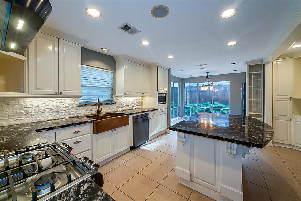 10518 1 Fawnview Drive, Houston, Texas 77070, 3 Bedrooms Bedrooms, 3 Rooms Rooms,2 BathroomsBathrooms,Single-family,For Sale,Fawnview,62714645