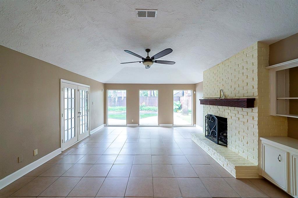 10518 1 Fawnview Drive, Houston, Texas 77070, 3 Bedrooms Bedrooms, 3 Rooms Rooms,2 BathroomsBathrooms,Single-family,For Sale,Fawnview,62714645