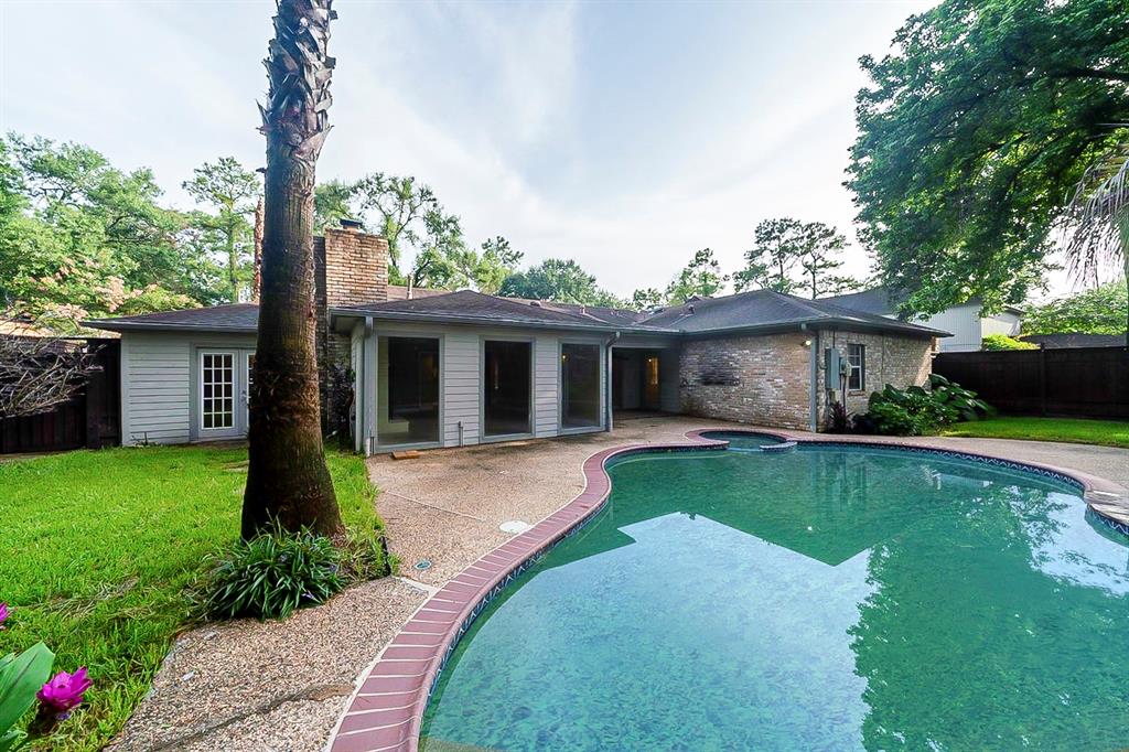10518 1 Fawnview Drive, Houston, Texas 77070, 3 Bedrooms Bedrooms, 3 Rooms Rooms,2 BathroomsBathrooms,Single-family,For Sale,Fawnview,62714645