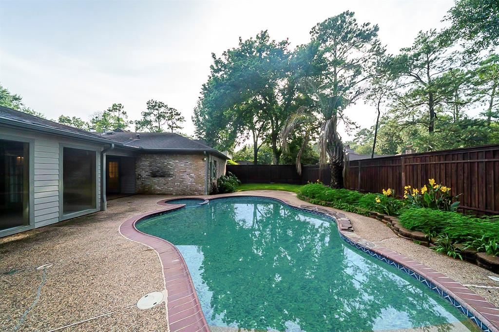 10518 1 Fawnview Drive, Houston, Texas 77070, 3 Bedrooms Bedrooms, 3 Rooms Rooms,2 BathroomsBathrooms,Single-family,For Sale,Fawnview,62714645