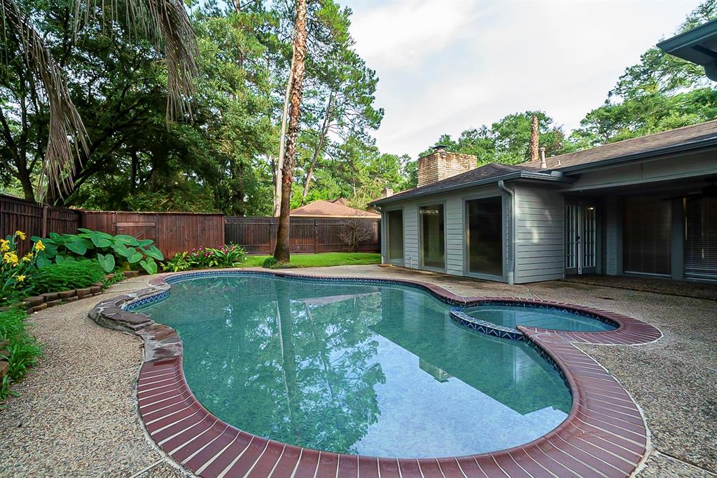 10518 1 Fawnview Drive, Houston, Texas 77070, 3 Bedrooms Bedrooms, 3 Rooms Rooms,2 BathroomsBathrooms,Single-family,For Sale,Fawnview,62714645