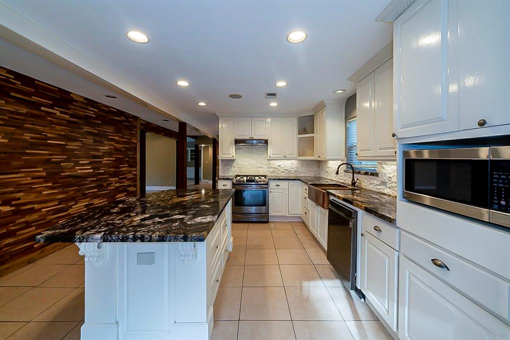 10518 1 Fawnview Drive, Houston, Texas 77070, 3 Bedrooms Bedrooms, 3 Rooms Rooms,2 BathroomsBathrooms,Single-family,For Sale,Fawnview,62714645