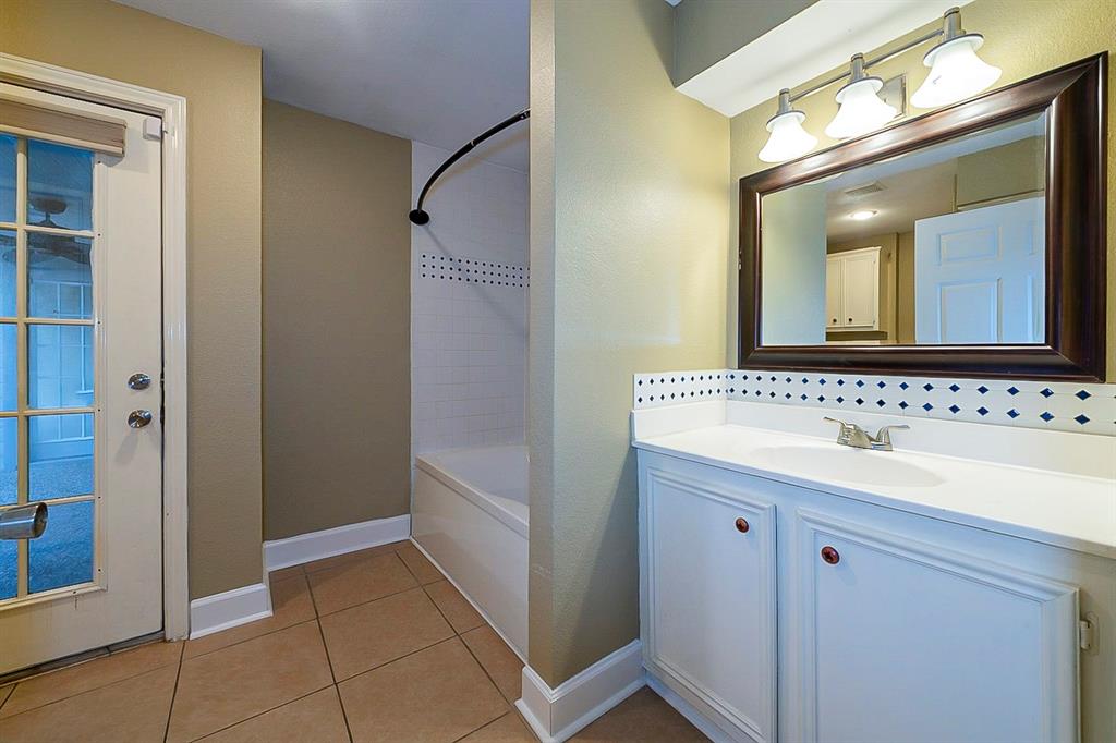 10518 1 Fawnview Drive, Houston, Texas 77070, 3 Bedrooms Bedrooms, 3 Rooms Rooms,2 BathroomsBathrooms,Single-family,For Sale,Fawnview,62714645
