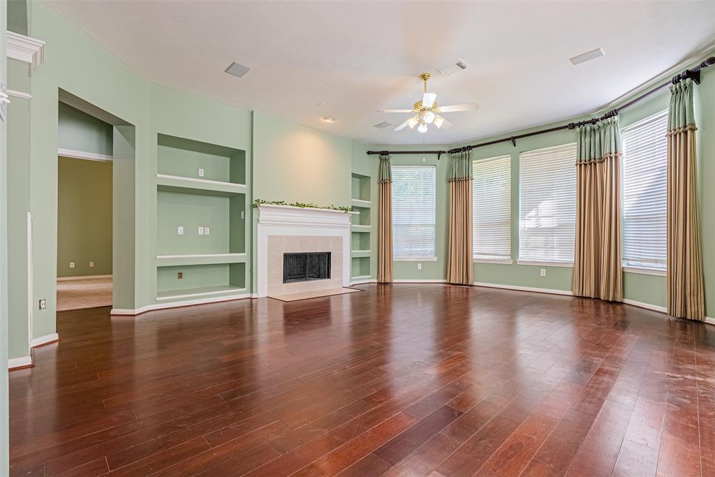 4211 2 Ruttand Park Lane, Katy, Texas 77450, 5 Bedrooms Bedrooms, 11 Rooms Rooms,3 BathroomsBathrooms,Single-family,For Sale,Ruttand Park Lane,57991032