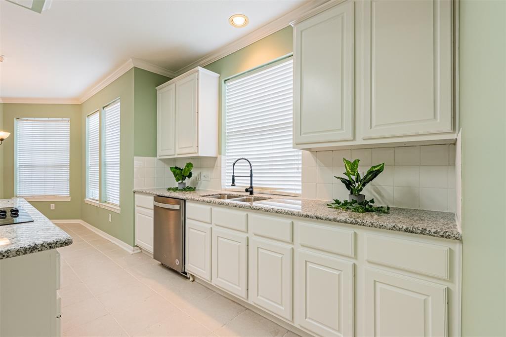4211 2 Ruttand Park Lane, Katy, Texas 77450, 5 Bedrooms Bedrooms, 11 Rooms Rooms,3 BathroomsBathrooms,Single-family,For Sale,Ruttand Park Lane,57991032