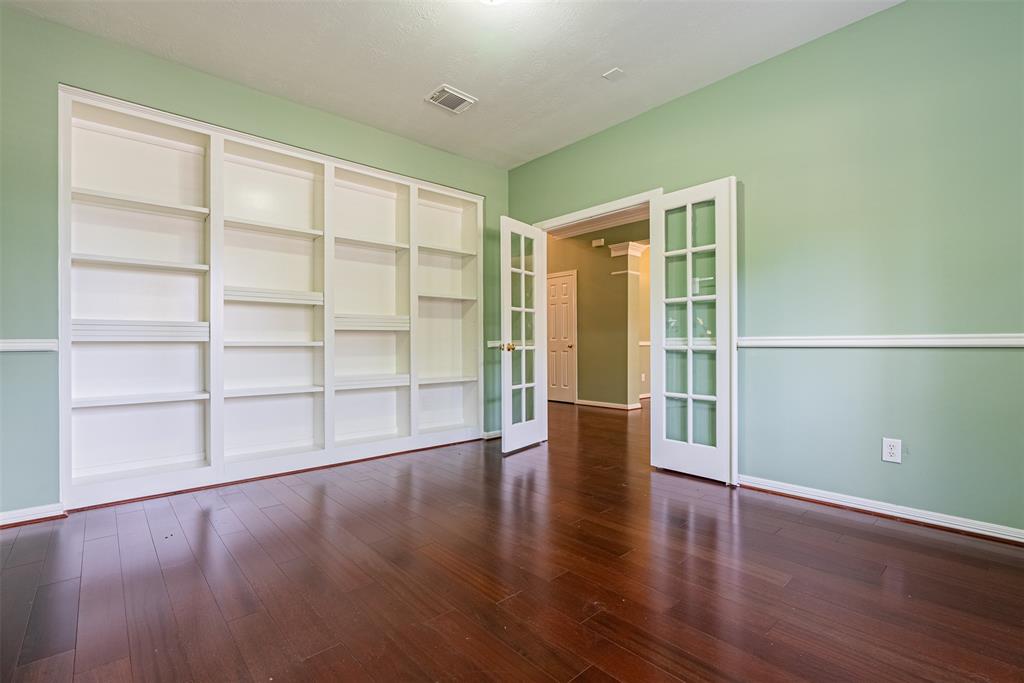 4211 2 Ruttand Park Lane, Katy, Texas 77450, 5 Bedrooms Bedrooms, 11 Rooms Rooms,3 BathroomsBathrooms,Single-family,For Sale,Ruttand Park Lane,57991032