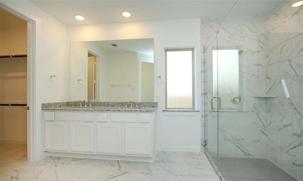 306 2 Highland Bayou Drive, Conroe, Texas 77304, 3 Bedrooms Bedrooms, 7 Rooms Rooms,2 BathroomsBathrooms,Single-family,For Sale,Highland Bayou,71151926