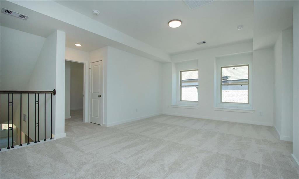 306 2 Highland Bayou Drive, Conroe, Texas 77304, 3 Bedrooms Bedrooms, 7 Rooms Rooms,2 BathroomsBathrooms,Single-family,For Sale,Highland Bayou,71151926
