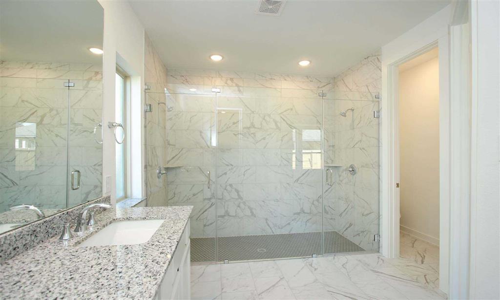 306 2 Highland Bayou Drive, Conroe, Texas 77304, 3 Bedrooms Bedrooms, 7 Rooms Rooms,2 BathroomsBathrooms,Single-family,For Sale,Highland Bayou,71151926