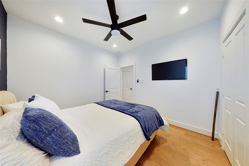 3212 2 SAINT EMANUEL Street, Houston, Texas 77004, 3 Bedrooms Bedrooms, 4 Rooms Rooms,3 BathroomsBathrooms,Single-family,For Sale,SAINT EMANUEL,85373761