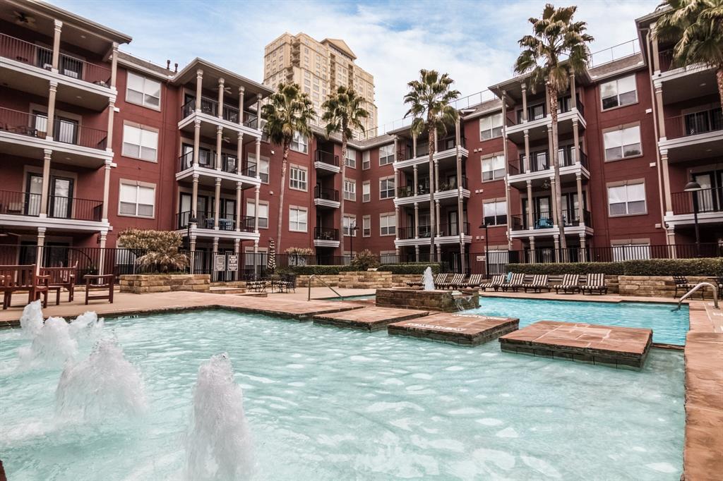 2400 Mccue Road, Houston, Texas 77056, 2 Bedrooms Bedrooms, 5 Rooms Rooms,2 BathroomsBathrooms,Mid/hi-rise Condo,For Sale,2400 MCCUE,Mccue,28039741