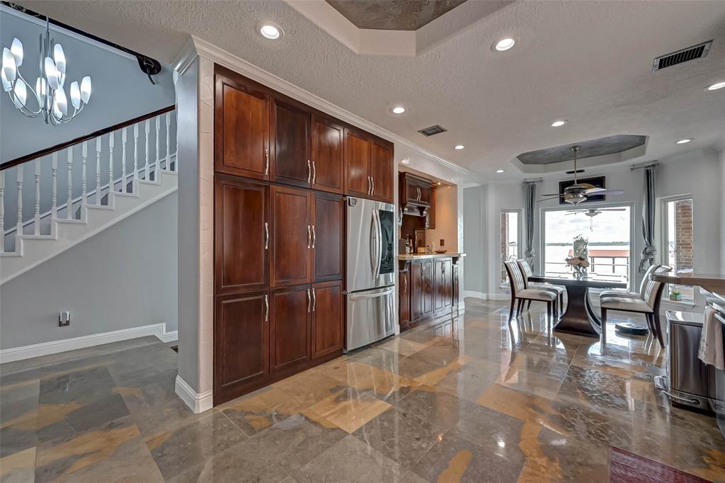 20218 2 Atascocita Lake Drive, Houston, Texas 77346, 2 Bedrooms Bedrooms, 10 Rooms Rooms,2 BathroomsBathrooms,Single-family,For Sale,Atascocita Lake,89922010