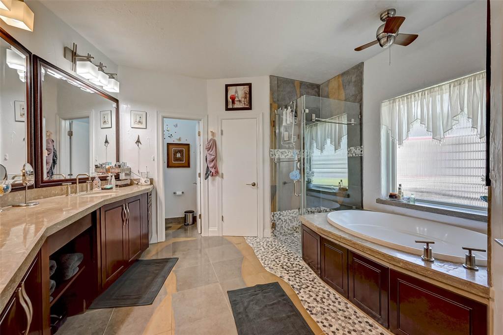 20218 2 Atascocita Lake Drive, Houston, Texas 77346, 2 Bedrooms Bedrooms, 10 Rooms Rooms,2 BathroomsBathrooms,Single-family,For Sale,Atascocita Lake,89922010