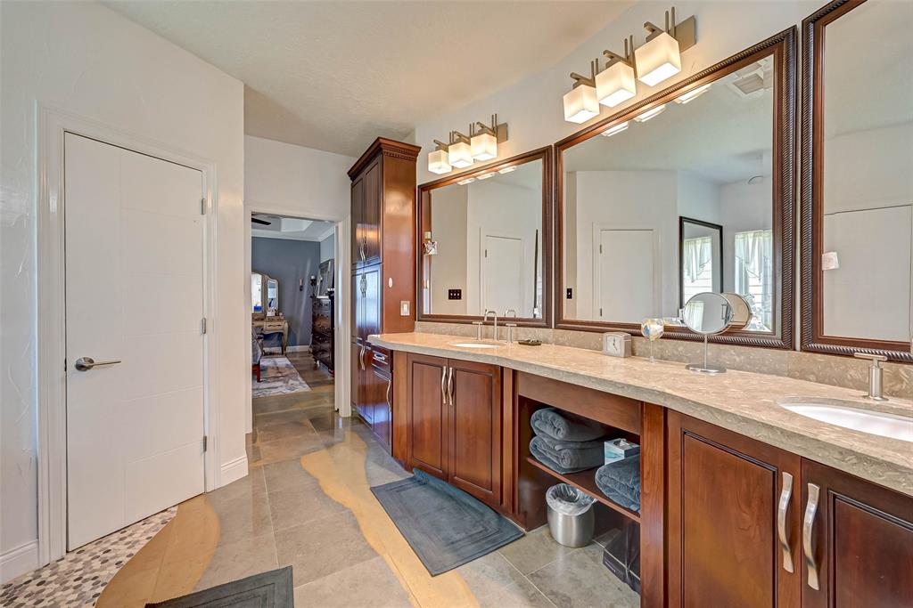20218 2 Atascocita Lake Drive, Houston, Texas 77346, 2 Bedrooms Bedrooms, 10 Rooms Rooms,2 BathroomsBathrooms,Single-family,For Sale,Atascocita Lake,89922010