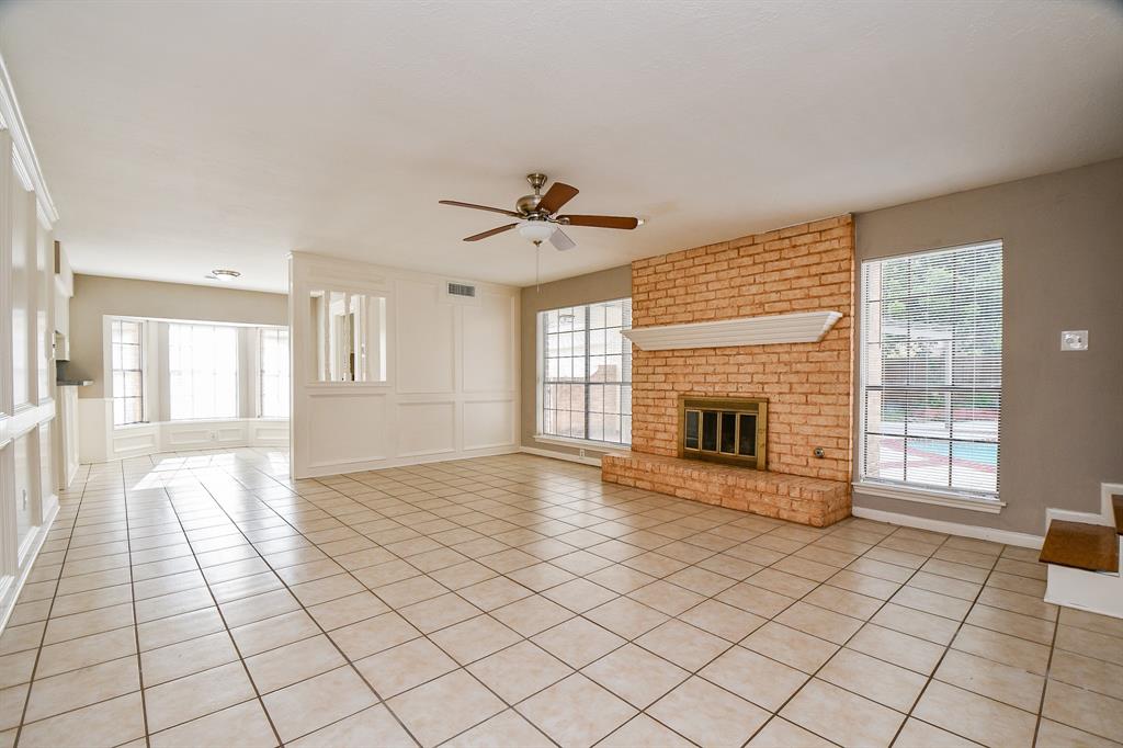 15506 2 Cabildo Drive, Houston, Texas 77083, 4 Bedrooms Bedrooms, 7 Rooms Rooms,2 BathroomsBathrooms,Single-family,For Sale,Cabildo,32115157