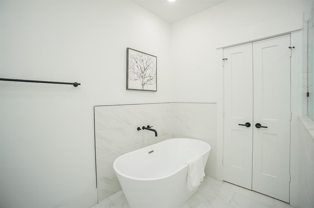 1845 3 Flowing Springs Trail, Spring Branch, Texas 77080, 3 Bedrooms Bedrooms, 7 Rooms Rooms,3 BathroomsBathrooms,Single-family,For Sale,Flowing Springs Trail,73431263