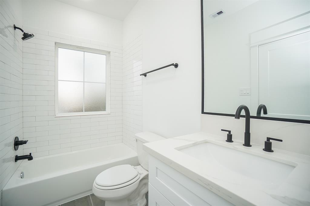 1845 3 Flowing Springs Trail, Spring Branch, Texas 77080, 3 Bedrooms Bedrooms, 7 Rooms Rooms,3 BathroomsBathrooms,Single-family,For Sale,Flowing Springs Trail,73431263